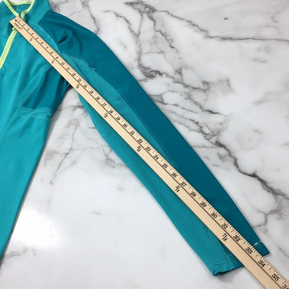 Lululemon Trail Bound 1/2 Zip Blue Tropics Top - Picture 7 of 16